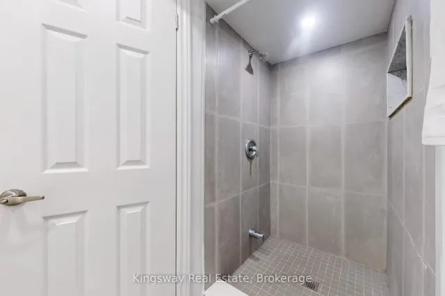 Additional image 4 of 7119 Fayette Circ