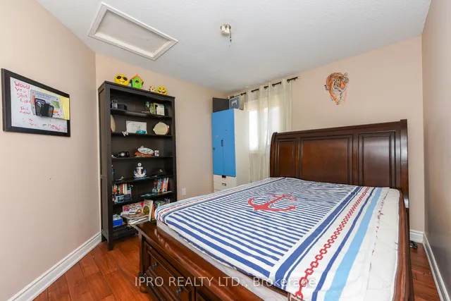 Additional image 24 of 5136 Palomar Cres