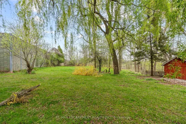 Additional image 44 of 8 Northcliffe Ave