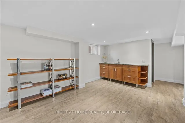 Additional image 10 of 704 Cedar Ave