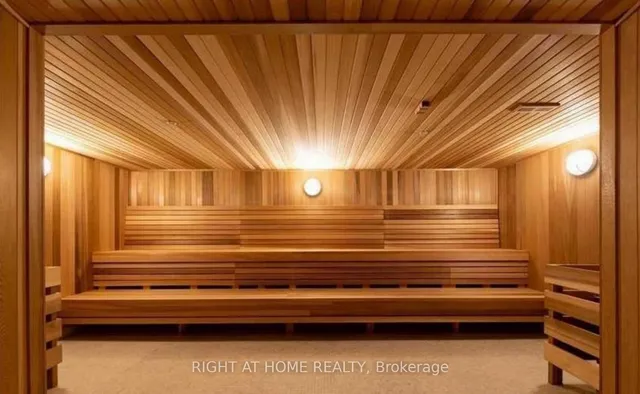 Additional image 43 of 955 Bay St Unit 2702