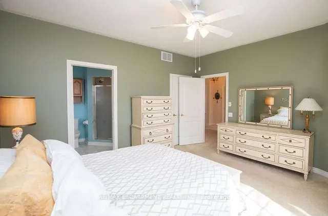 Additional image 33 of 91 Silverbirch Blvd