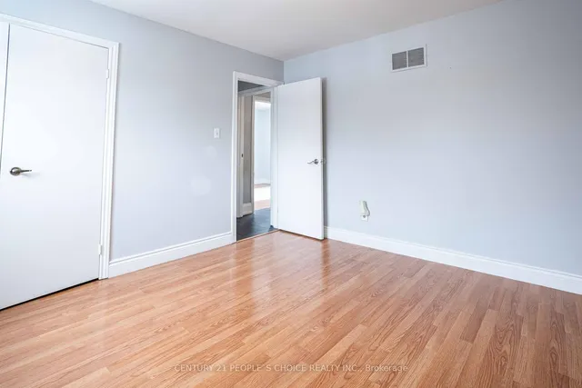 Additional image 35 of 32 Madrid Cres