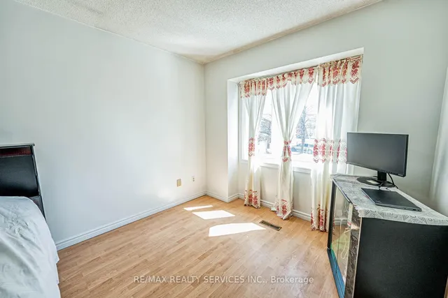 Additional image 15 of 10 Shirley Pl Unit 10