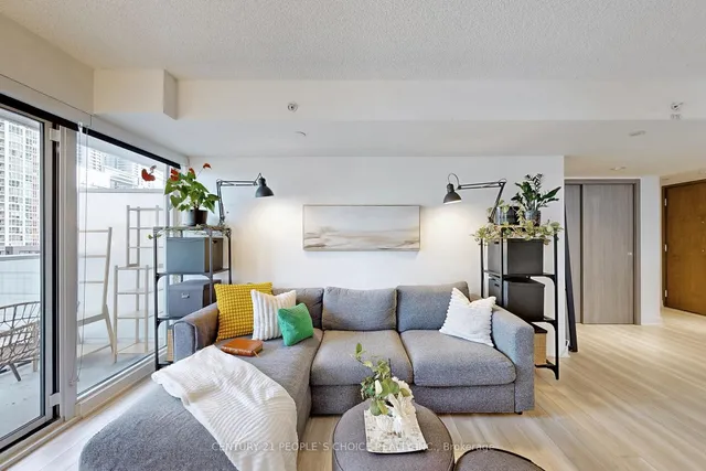 Additional image 10 of 17 Bathurst St Unit 1006