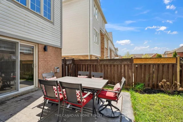 Additional image 40 of 1193 CHAPMAN Cres