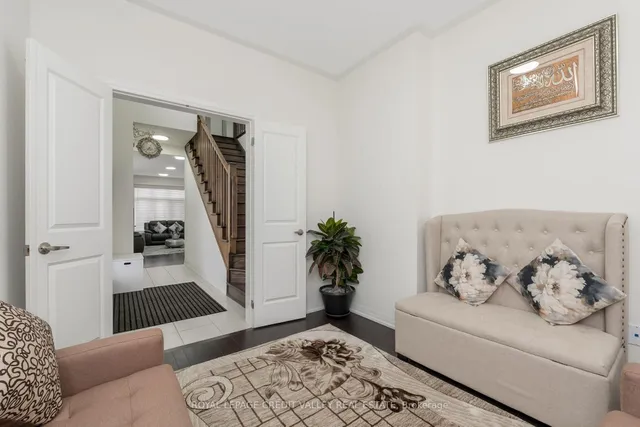 Additional image 17 of 96 Yale Dr