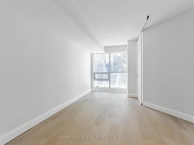 Additional image 15 of 18 Yonge St Unit 3013