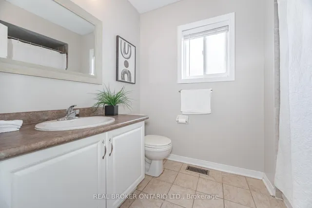 Additional image 18 of 50 Irene Cres