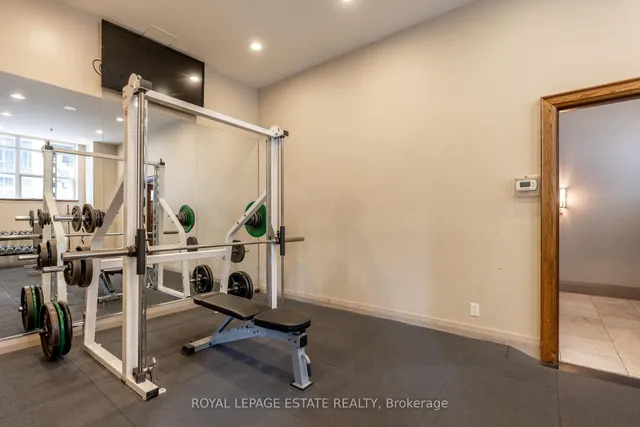 Additional image 27 of 438 Richmond St Unit 1409