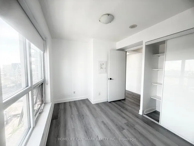 Additional image 18 of 255 Village Green Sq Unit 1803