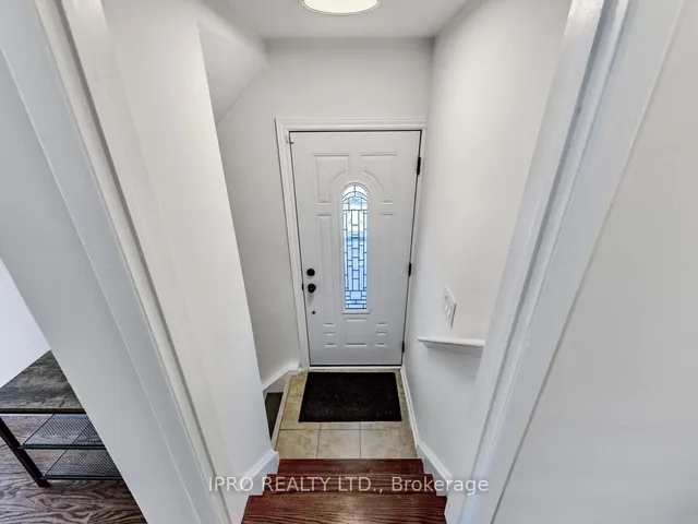 Additional image 22 of 33 Everett Cres