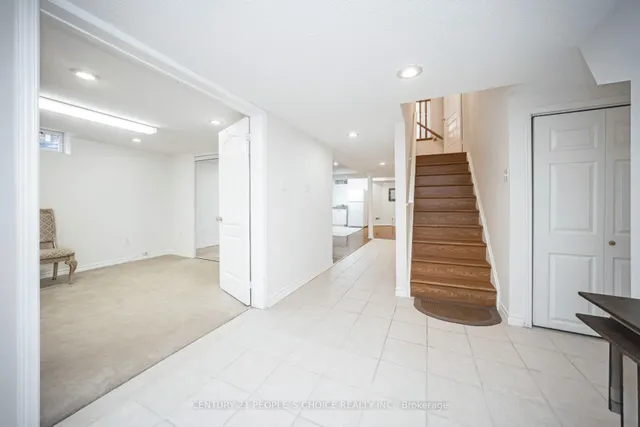 Additional image 38 of 810 Craig Carrier Crt