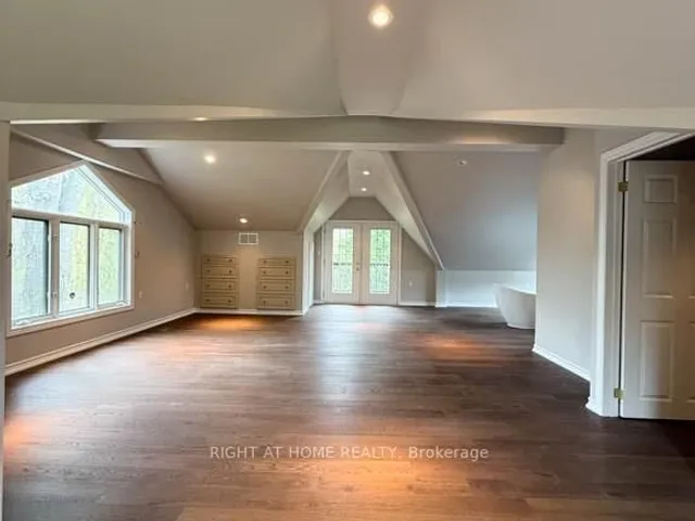 Additional image 25 of 144 Wellington St