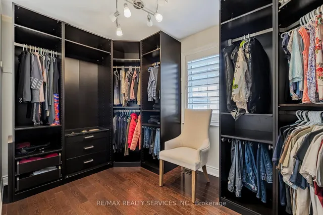 Additional image 36 of 5 Perth St