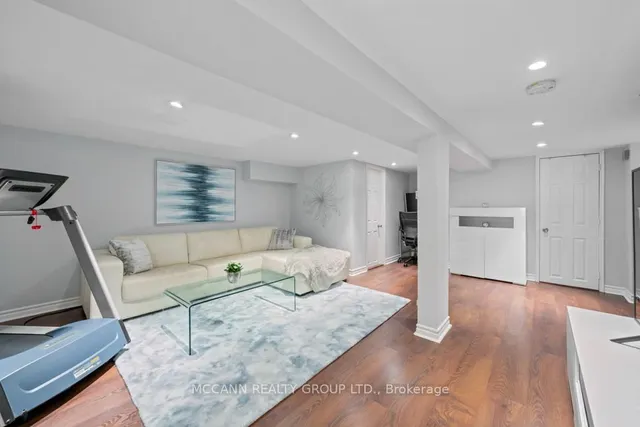 Additional image 31 of 183 Lawrence Ave