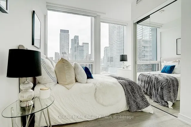 Additional image 32 of 3 Gloucester St Unit 1809