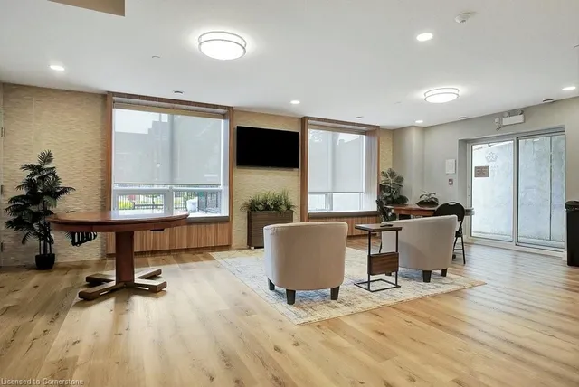 Additional image 35 of 399 Queen St Unit 101