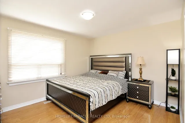 Additional image 31 of 7 Sophia St