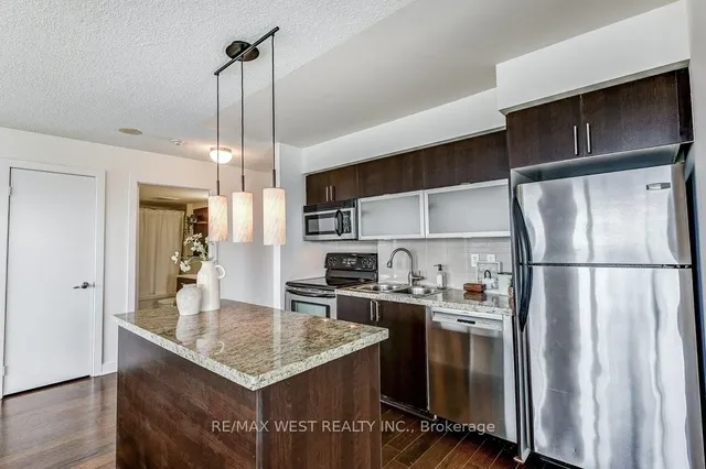 Additional image 5 of 80 Western Battery Rd Unit 2206