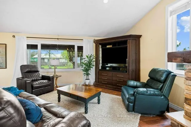 Additional image 14 of 407 Third Rd