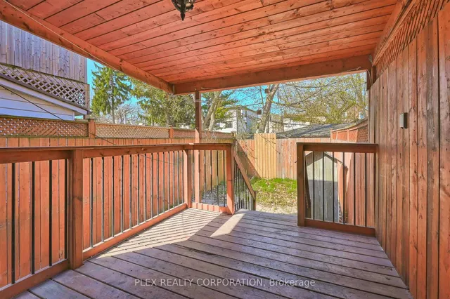 Additional image 33 of 192 Coxwell Ave