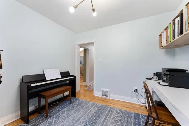 Additional image 14 of 174 Huxley Ave