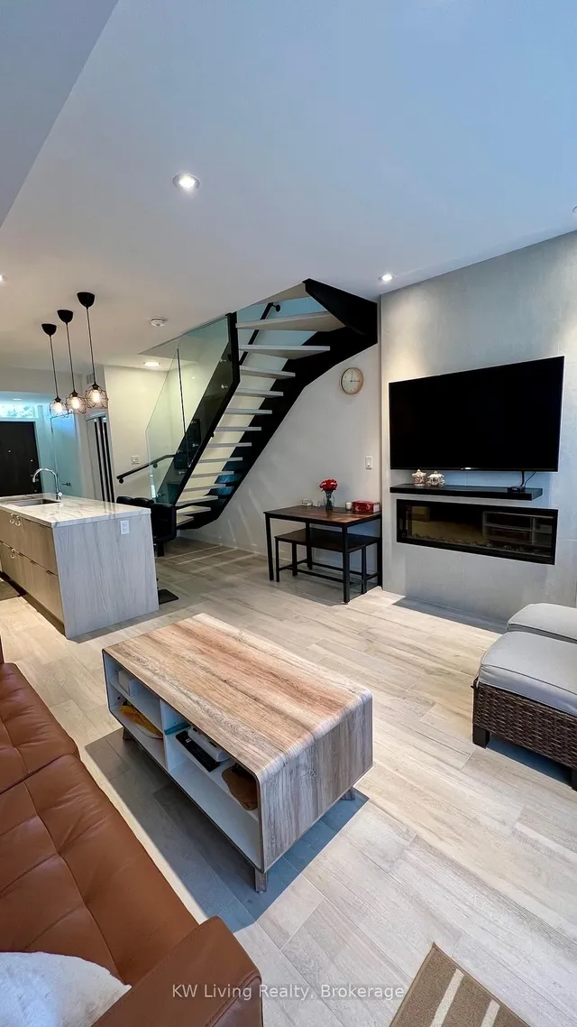 Additional image 4 of 32 Sonic Way