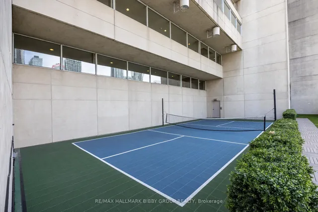 Additional image 39 of 460 Queens Quay Unit 903E