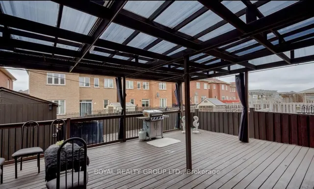 Additional image 40 of 118 Footbridge Cres