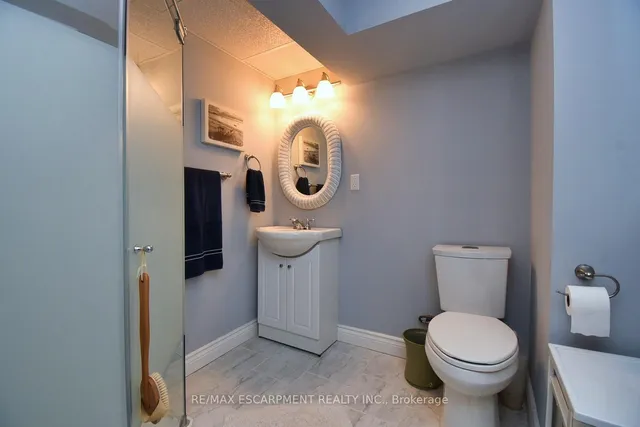 Additional image 30 of 733 Ashley Ave