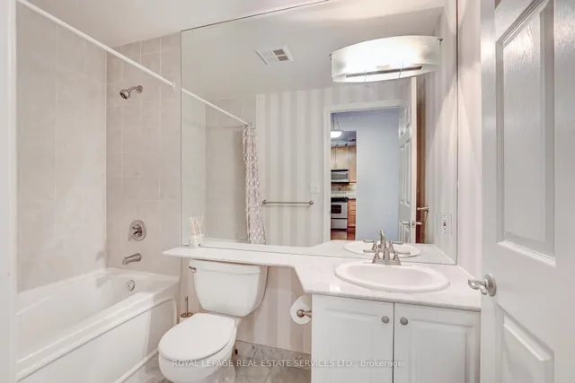 Additional image 17 of 3085 Bloor St Unit 303