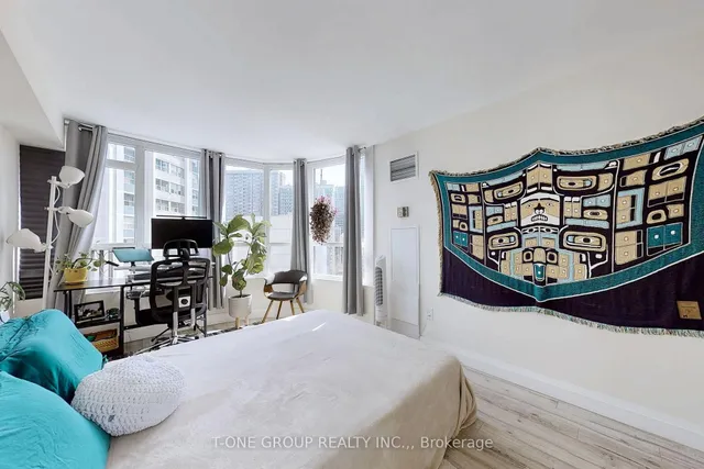 Additional image 18 of 25 Maitland St Unit 1212