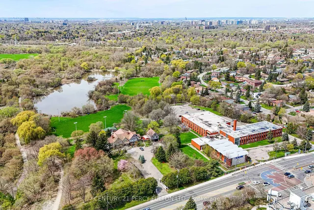 Additional image 45 of 3077 Weston Rd Unit 2009