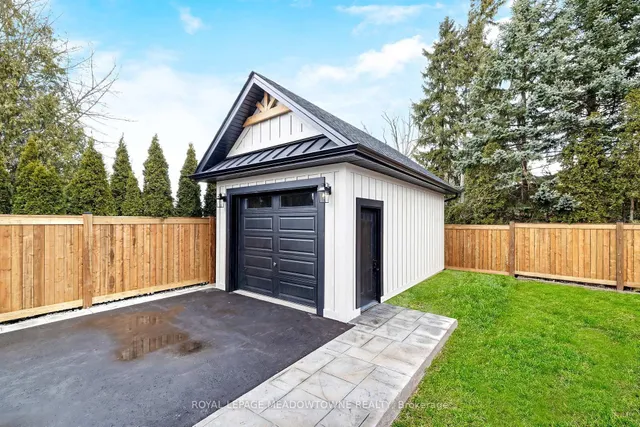 Additional image 44 of 79 Fulton St