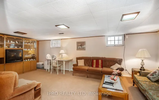 Additional image 31 of 54 Exford Dr