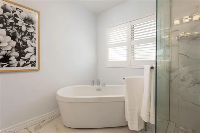 Additional image 21 of 2175 Country Club Dr