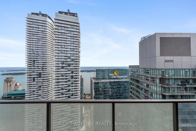 Additional image 26 of 65 Bremner Blvd Unit 5104