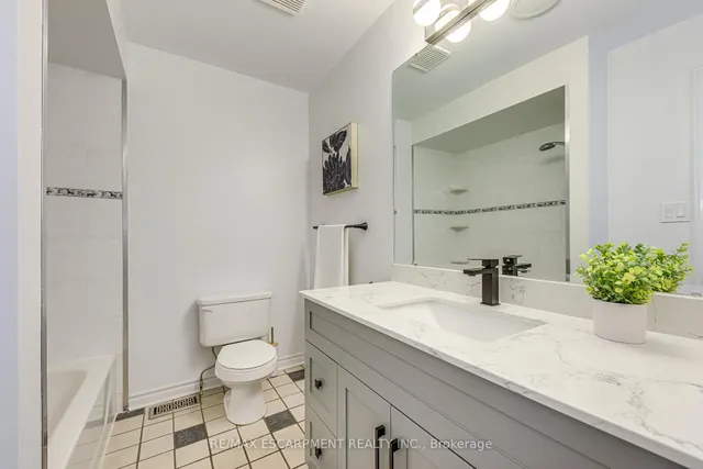 Additional image 25 of 2116 PROSPECT St Unit G