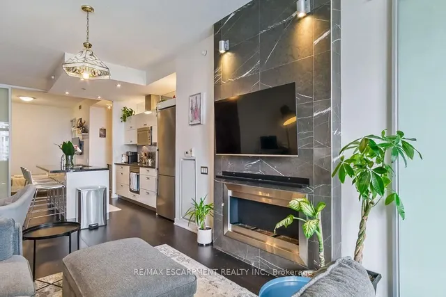 Additional image 19 of 88 Park Lawn Rd Unit 607