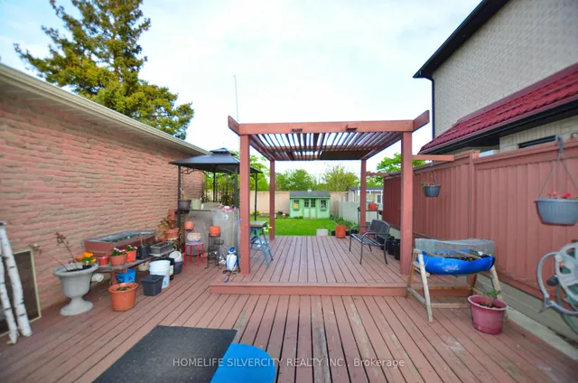 Additional image 7 of 35 Geneva Cres