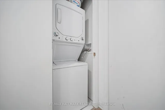 Additional image 14 of 1630 Queen St Unit 405