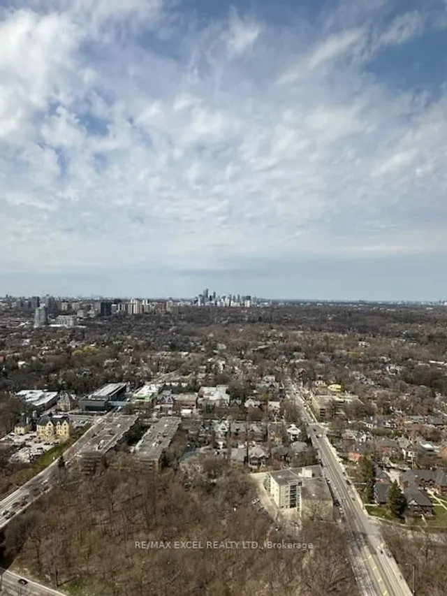Additional image 2 of 395 Bloor St Unit 3905