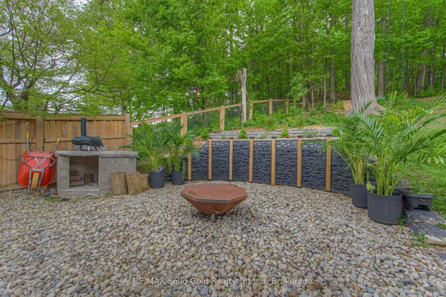 Additional image 48 of 57 Royal Orchard Dr