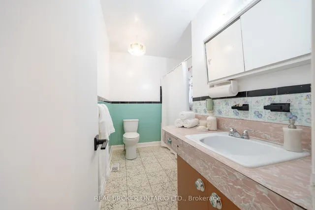 Additional image 24 of 841 Brimorton Dr