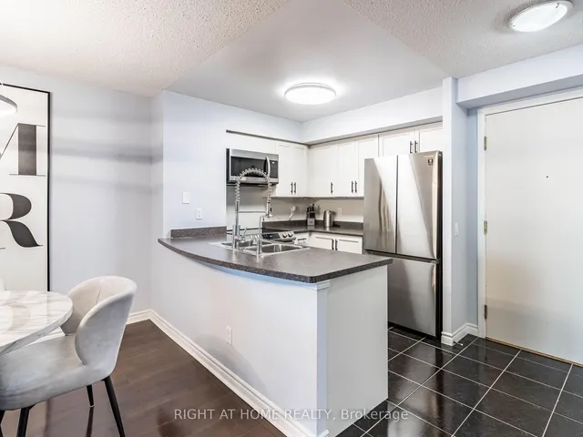 Additional image 20 of 35 Kingsbridge Garden Circ Unit 701