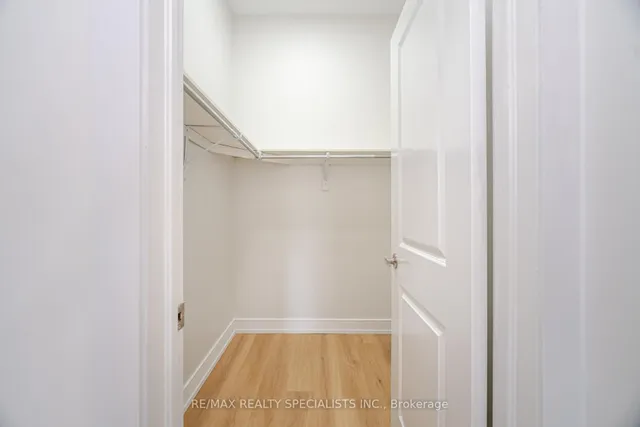 Additional image 23 of 2326 TAUNTON Rd Unit 103