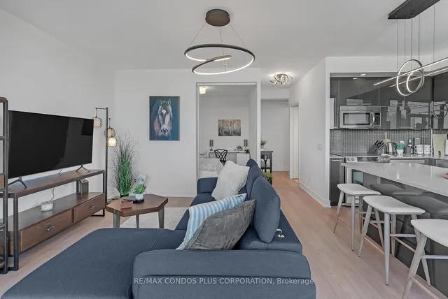 Additional image 7 of 80 Marine Parade Dr Unit 2907