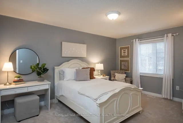 Additional image 35 of 476 Laundon Terr