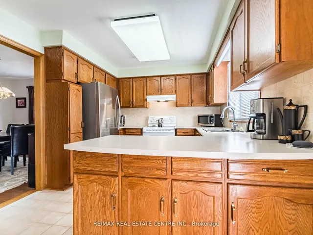 Additional image 19 of 34 Inverary Dr